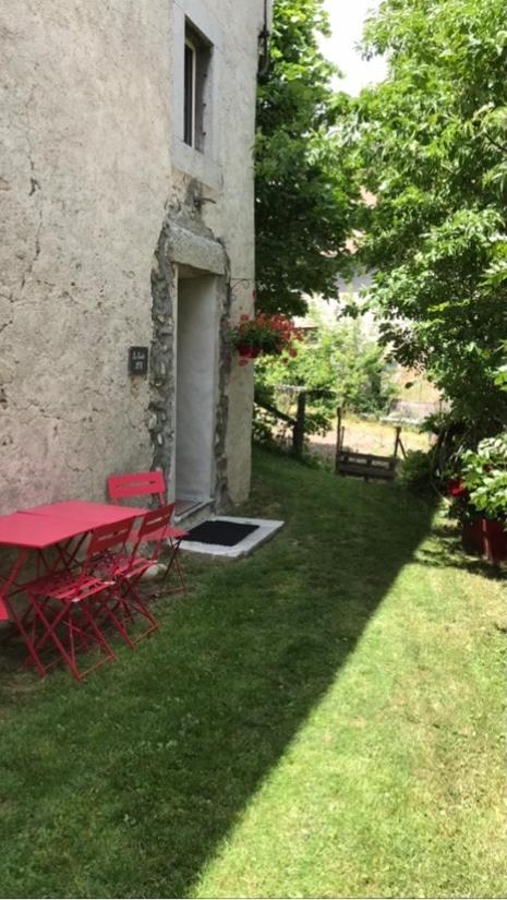 La Suite Lou Le Noyer  Exterior photo